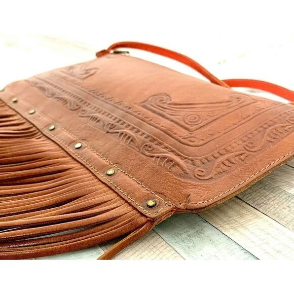 MADDALENA MARCONI ITALY TAN GENUINE LEATHER FRINGE SLIM SHOULDER BAG HANDBAG - Picture 7 of 12